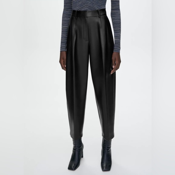 Aritzia Wilfred Carrot Pants - size 00 - Black - Picture 1 of 4